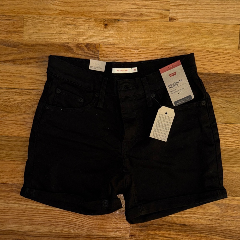 Levi's Women's Black Jean Shorts - Picture 3 of 9
